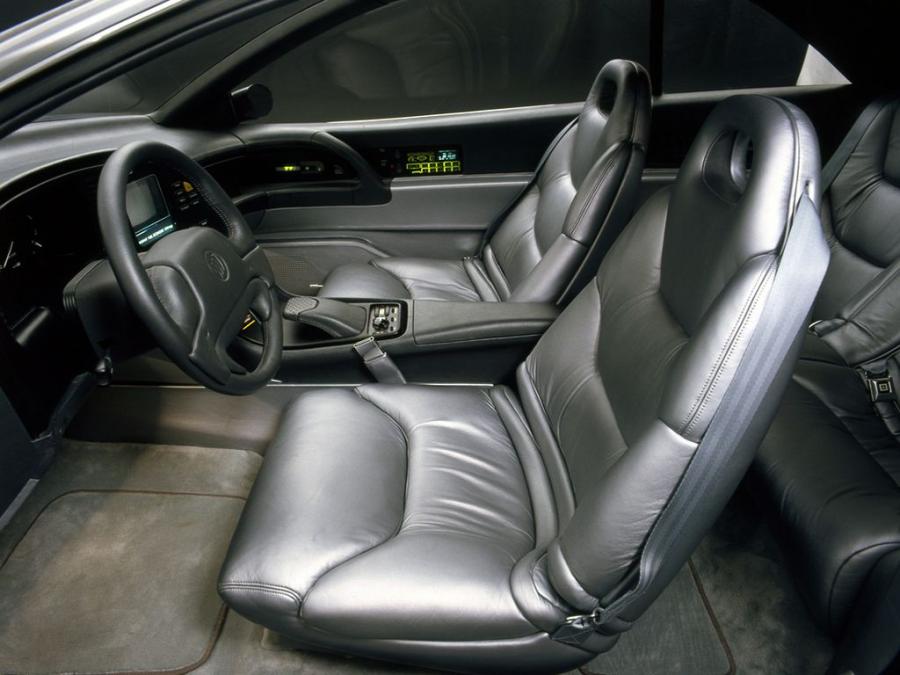  Buick Lucerne Concept 1988 года  (фото 9 из 11)
